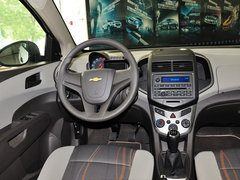 2011款 三厢 1.4SL 手动 