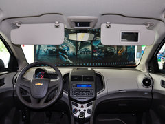 2011款 三厢 1.4SL 手动 