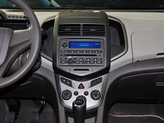 爱唯欧 2011款 三厢 1.4SL 手动 
