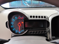 爱唯欧 2011款 三厢 1.4SL 手动 