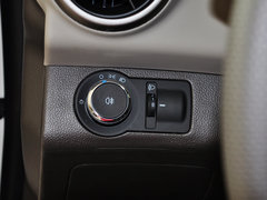 2011款 三厢 1.4SL 手动 