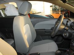 2011款 三厢 1.4SE 自动 