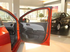 2011款 三厢 1.4SE 自动 