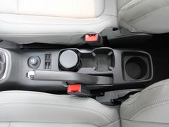 2011款 三厢 1.6SX 手动 
