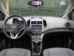2011款 三厢 1.6SX 手动 
