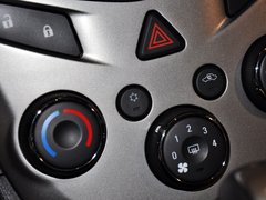 2011款 三厢 1.6SX 自动 