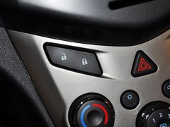 爱唯欧 2011款 三厢 1.6SX 自动 