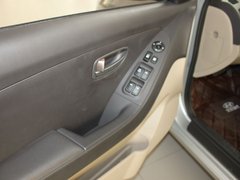 2011款 1.6L 自动 舒适型 GL