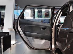 2011款 1.6L 手动 豪华型 GLS