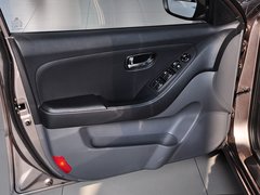 2011款 1.6L 手动 豪华型 GLS