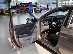 2011款 1.6L 手动 豪华型 GLS