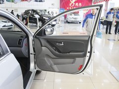 2011款 1.6L 自动 豪华型 GLS
