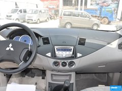 2011款 2.0L 手动 豪华型 7座