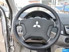 2011款 2.0L 手动 豪华型 7座