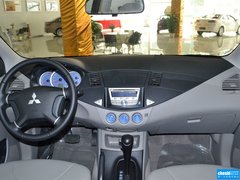 2011款 2.0L 自动 旗舰型 7座