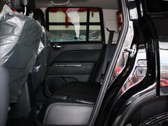2011款 2.4 CVT 豪华导航型 5座