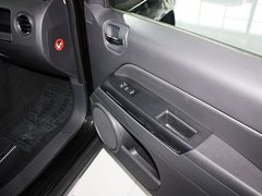 2011款 2.4 CVT 豪华导航型 5座