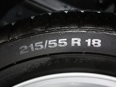 2011款 2.4 CVT 豪华导航型 5座