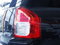 2011款 2.4 CVT 豪华导航型 5座