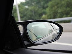 2011款 4.0L V8 双门碳纤顶版