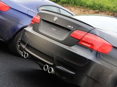 2011款 4.0L V8 双门碳纤顶版