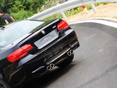 2011款 4.0L V8 双门碳纤顶版