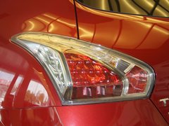 2011款 1.6T M-CVT 致酷版