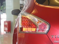 2011款 1.6T M-CVT 致酷版