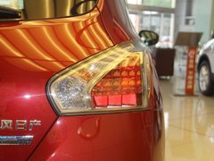 2011款 1.6T M-CVT 致酷版