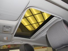 2011款 1.6T M-CVT 致酷版