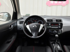 2011款 1.6T M-CVT 炫动版