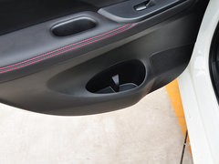 2011款 1.6T M-CVT 炫动版