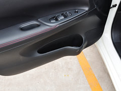 2011款 1.6T M-CVT 炫动版