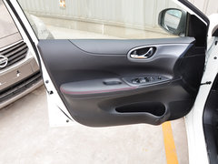 2011款 1.6T M-CVT 炫动版