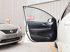 2011款 1.6T M-CVT 炫动版