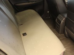 2011款 1.6T M-CVT 致酷版