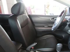 2011款 1.6T M-CVT 致酷版