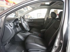 东风日产  1.6T M-CVT 驾驶席座椅正视图