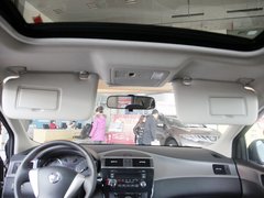 2011款 1.6T M-CVT 致酷版