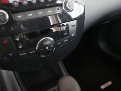 2011款 1.6T M-CVT 致酷版