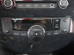 2011款 1.6T M-CVT 致酷版
