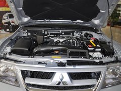 2011款 3.0 手动 GL 5座