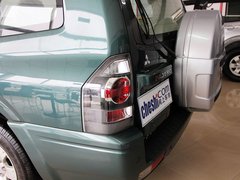 2011款 3.0 手动 GL 5座
