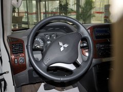 2011款 3.0 自动 GLX 7座