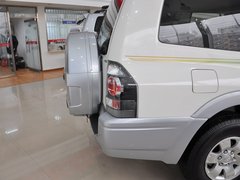 2011款 3.0 自动 GLX 7座
