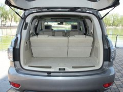 2012款 5.6L 自动 旗舰版 7座
