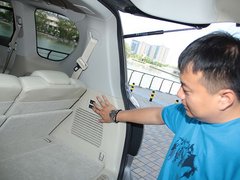 2012款 5.6L 自动 旗舰版 7座