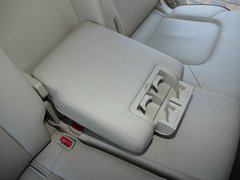 2012款 5.6L 自动 旗舰版 7座