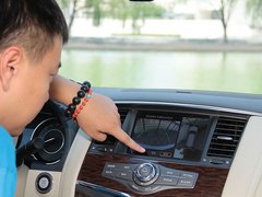 2012款 5.6L 自动 旗舰版 7座