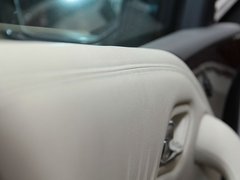 2012款 5.6L 自动 旗舰版 7座